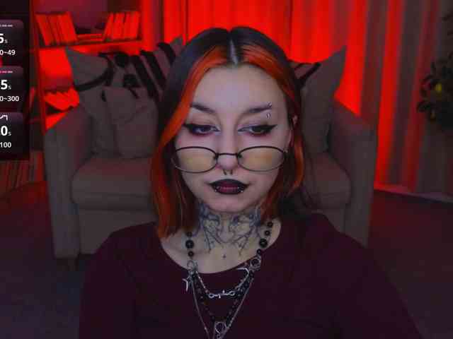 MistressMarcelline webcam