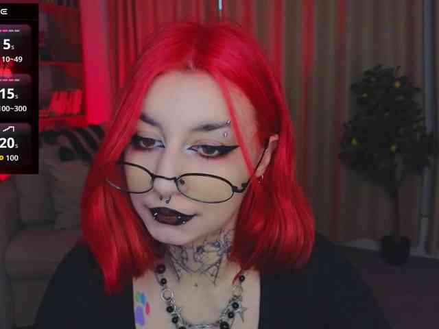 MistressMarcelline webcam