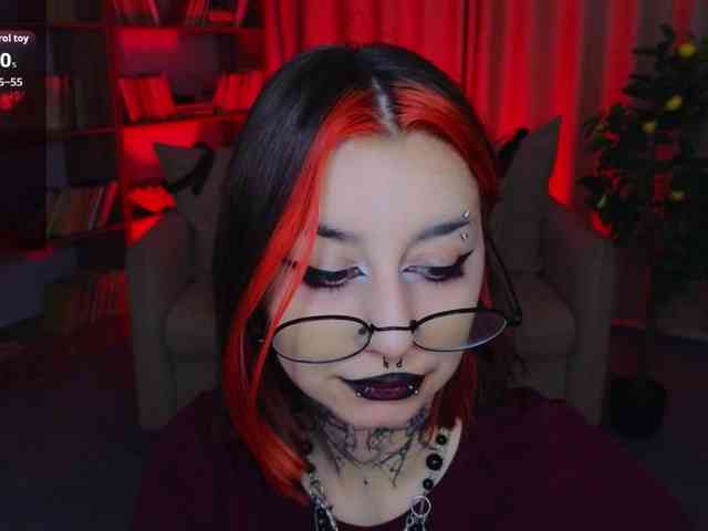 MistressMarcelline webcam