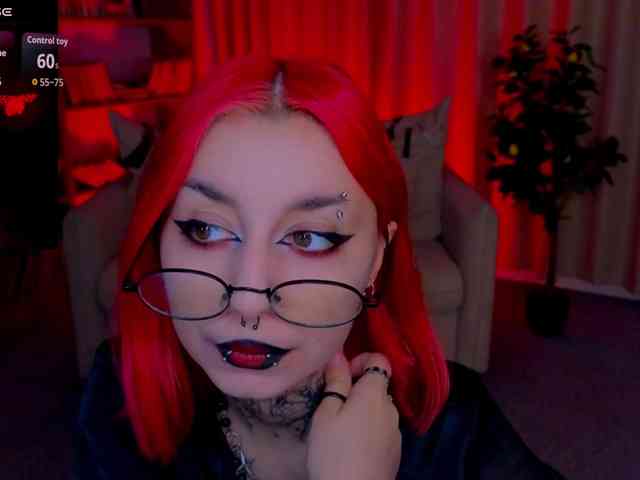 MistressMarcelline webcam