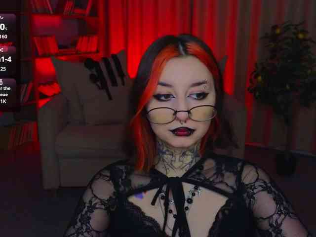 MistressMarcelline webcam