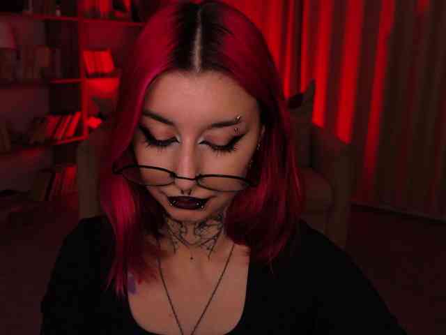 Modella: MistressMarcelline