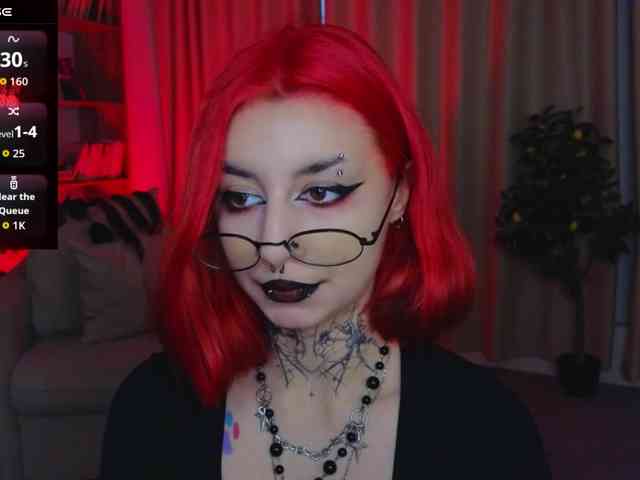 MistressMarcelline webcam