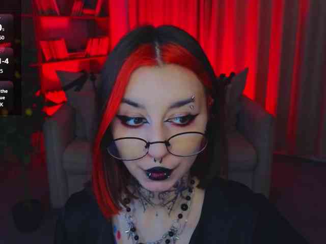 MistressMarcelline webcam