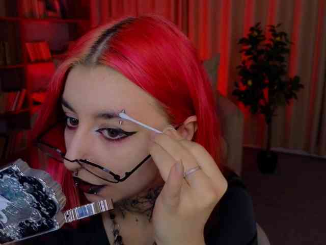 MistressMarcelline webcam