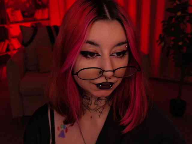 MistressMarcelline webcam