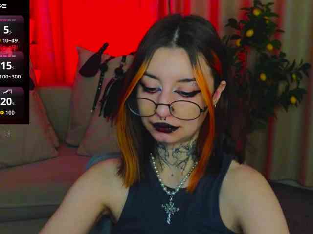 MistressMarcelline webcam