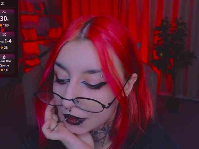 MistressMarcelline webcam