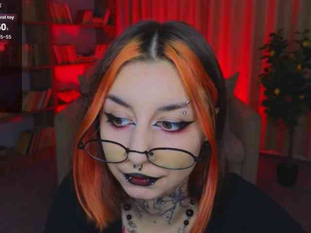 MistressMarcelline webcam