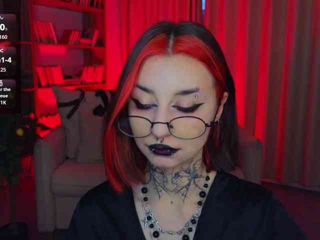 MistressMarcelline webcam