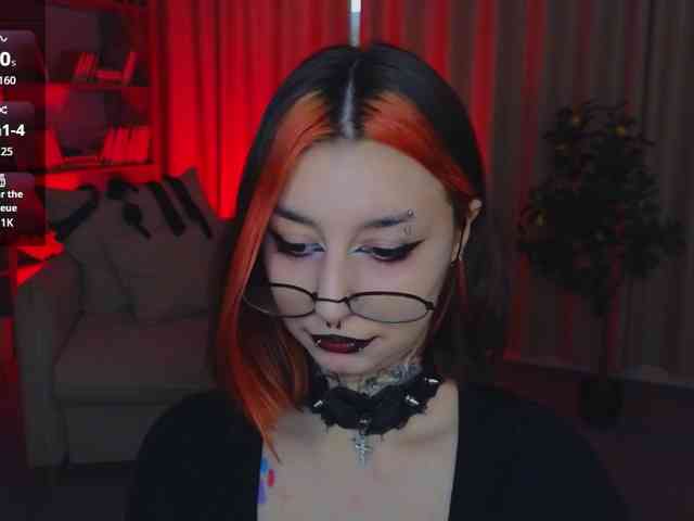MistressMarcelline webcam