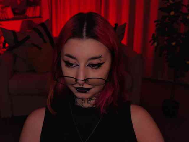 MistressMarcelline webcam