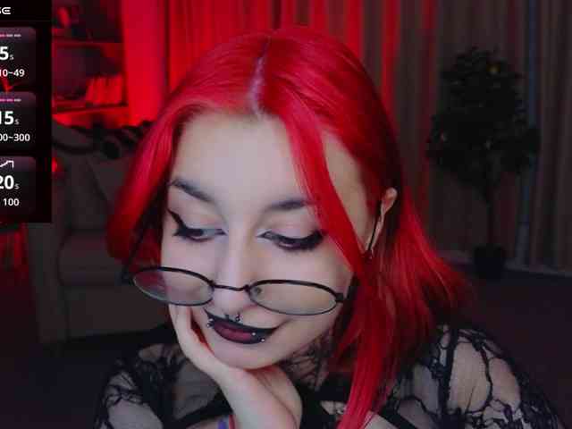 MistressMarcelline webcam
