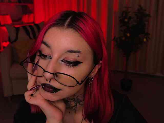 MistressMarcelline webcam