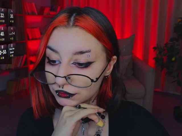 MistressMarcelline webcam