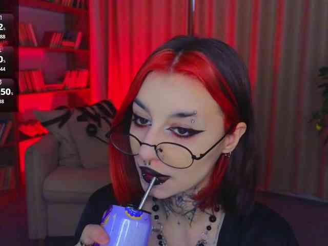 MistressMarcelline webcam