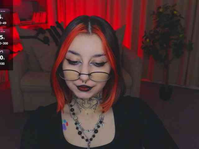 MistressMarcelline webcam