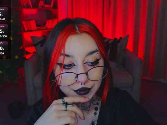 MistressMarcelline webcam