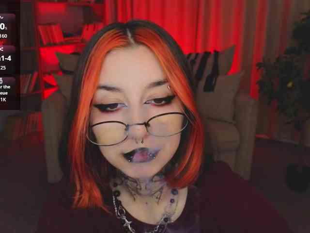 MistressMarcelline webcam