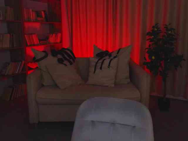 MistressMarcelline webcam