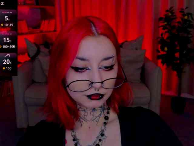 MistressMarcelline webcam