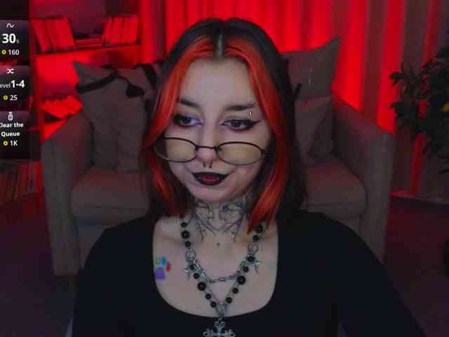 MistressMarcelline webcam