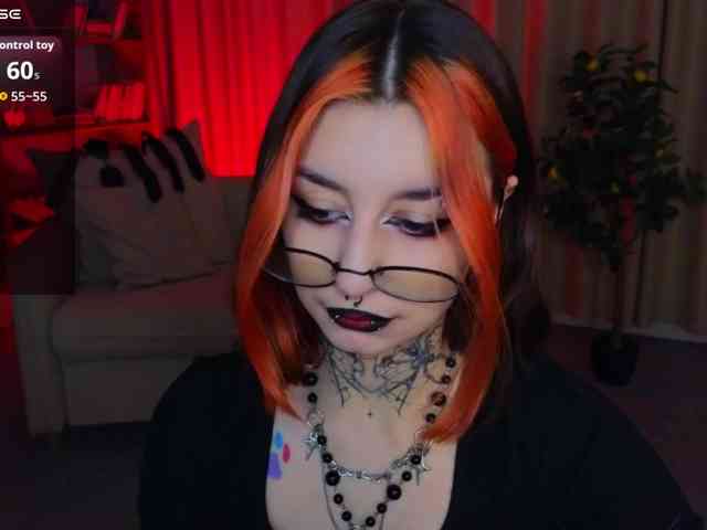 MistressMarcelline webcam