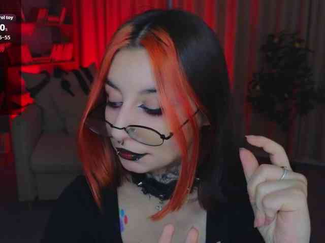 MistressMarcelline webcam