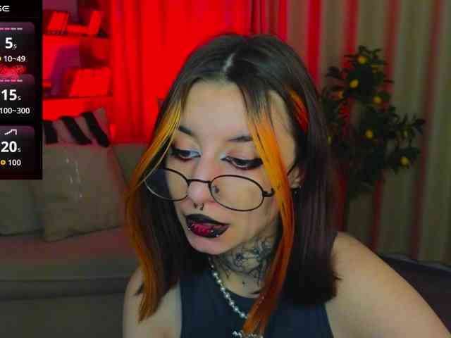 MistressMarcelline webcam