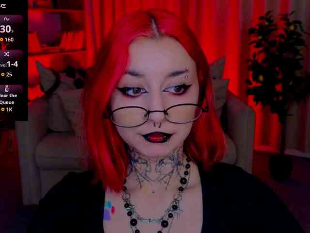MistressMarcelline webcam