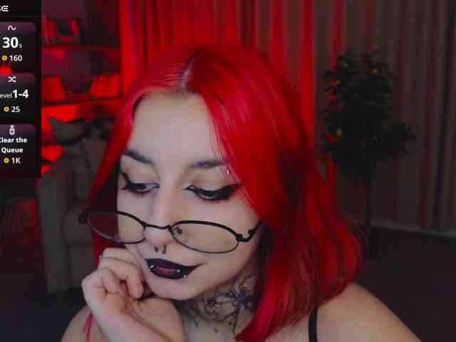 MistressMarcelline webcam