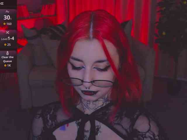 MistressMarcelline webcam