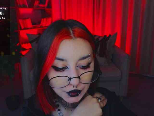 MistressMarcelline webcam