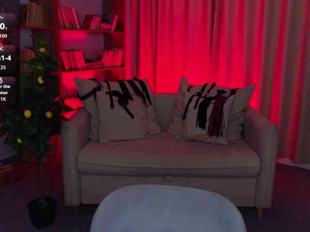 MistressMarcelline webcam