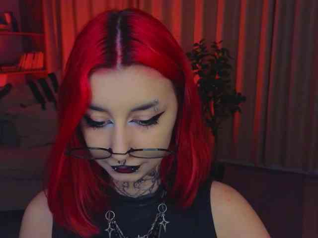 mistressmarcelline's live room