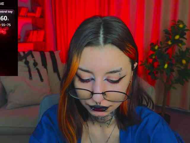 MistressMarcelline webcam