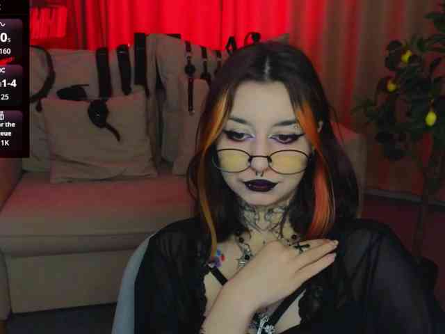 MistressMarcelline webcam