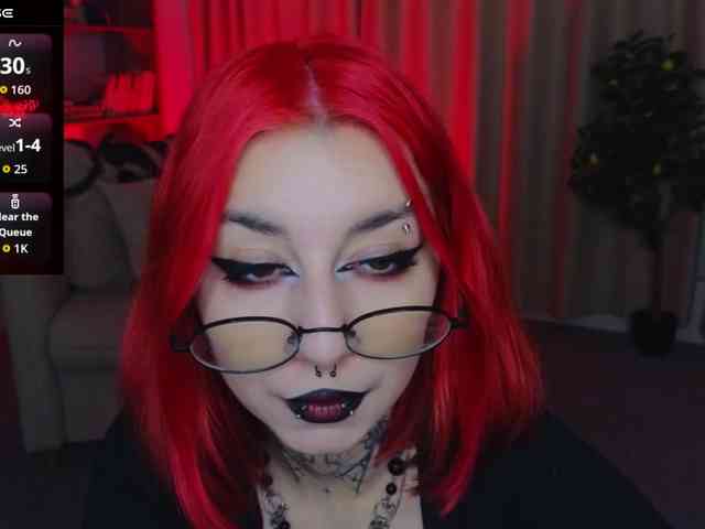 MistressMarcelline webcam