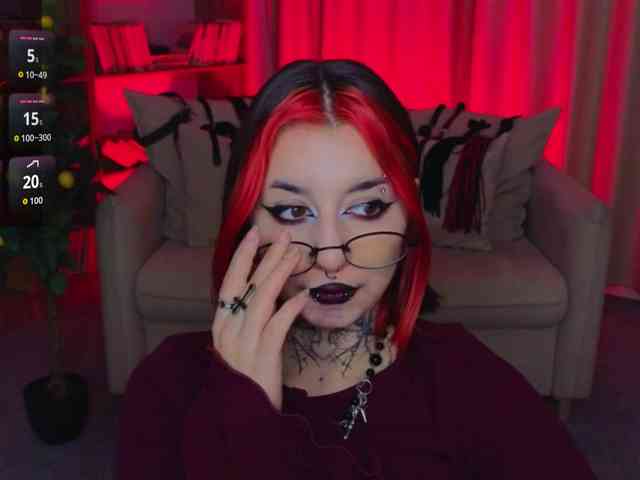 MistressMarcelline webcam