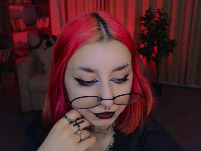 MistressMarcelline webcam