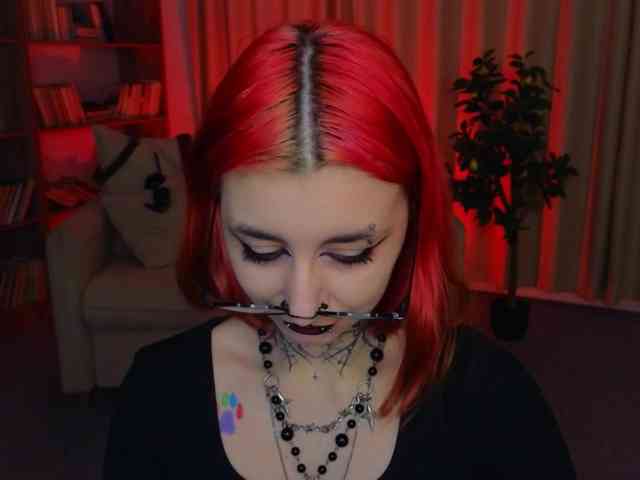 MistressMarcelline webcam