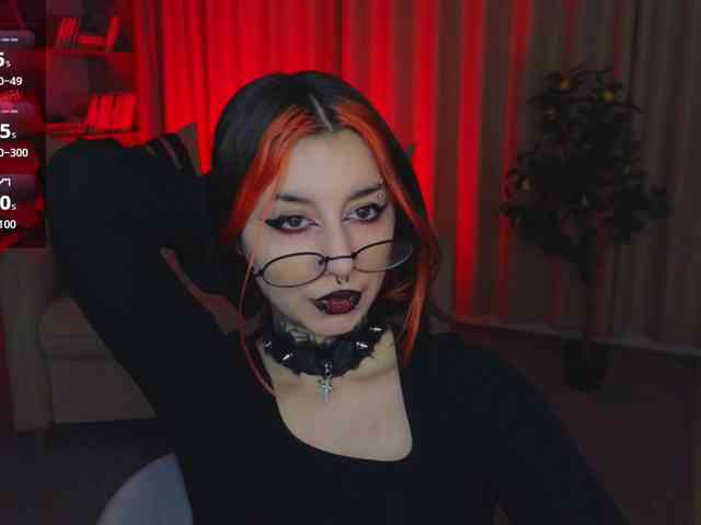 MistressMarcelline webcam