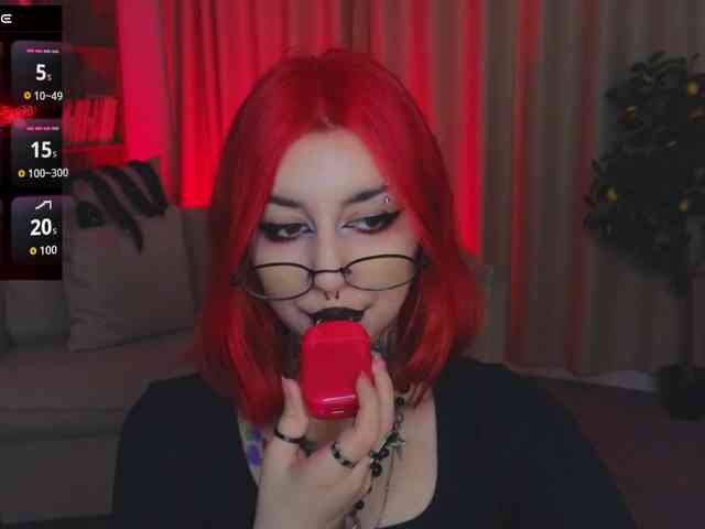 MistressMarcelline webcam