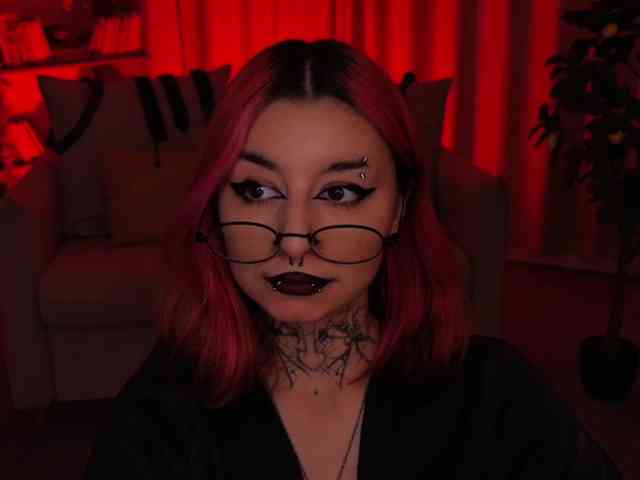 MistressMarcelline webcam