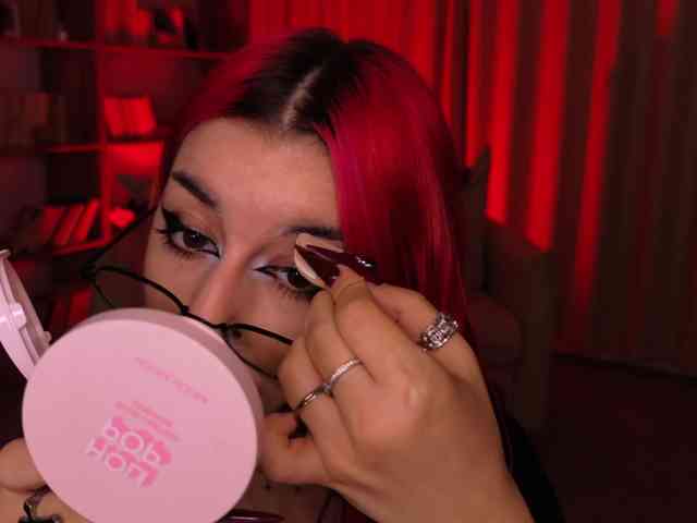 MistressMarcelline webcam
