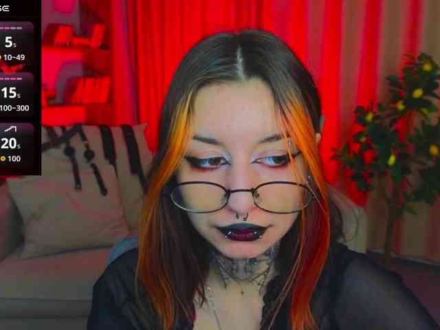 MistressMarcelline webcam