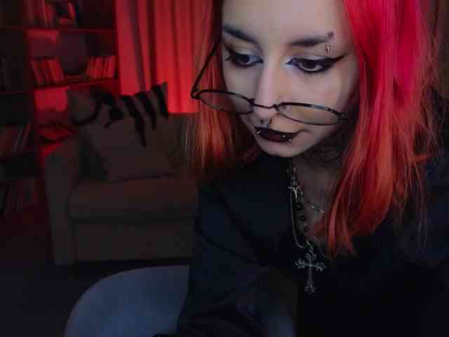 MistressMarcelline webcam