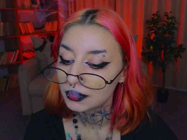 MistressMarcelline webcam