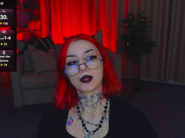 MistressMarcelline webcam