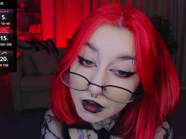 MistressMarcelline webcam
